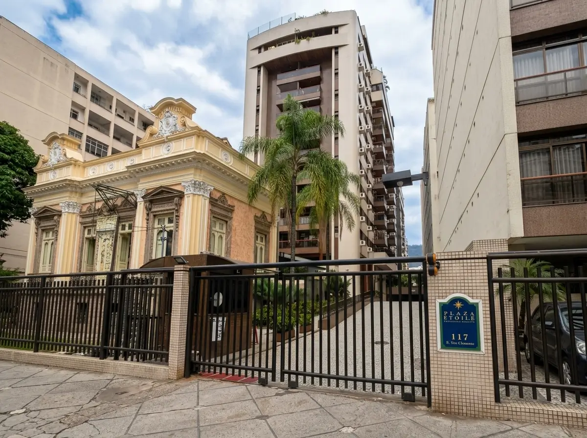 Casa de máquinas de incêndio de condomínio, com bombas de pressurização